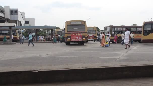 Chennai Mofussil Bussterminal Cmbt Modern Bussterminaltransport Största Bussterminal Asien Näst — Stockvideo