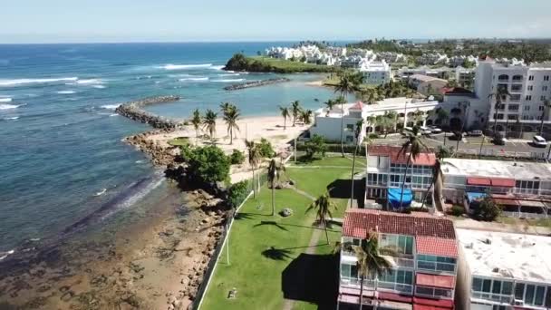 Costa Puerto Rico Com Edifícios — Vídeo de Stock