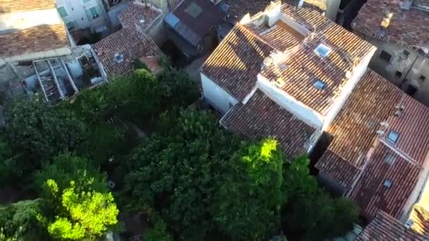 Маленькая Французская Деревня Сверху Снятая Беспилотником — стоковое видео