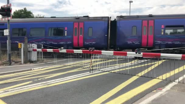 Barrera Cruce Del Tren — Vídeos de Stock