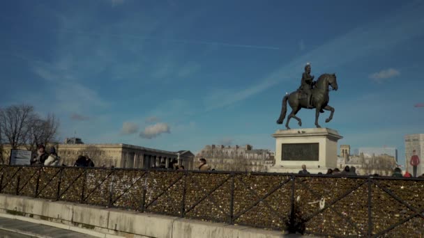 Heykeller Kraliçesi Henri Paris Teki Ünlü Pont Neuf — Stok video