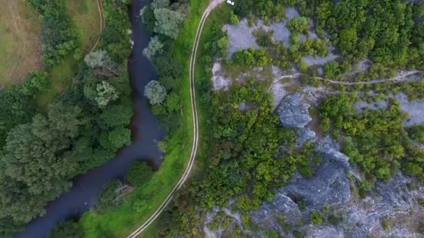 Struma Floden Rinner Genom Zemen Gorge Bulgarien — Stockvideo