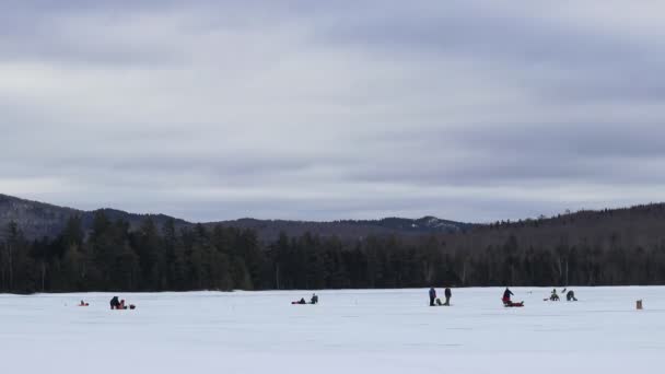 Wide Shot Ice Fishing Fitzgerald Pond Maine Majestic Clouds Rolling — Stock video