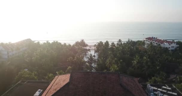 Hermoso Dron Disparado Sobre Hotel Tropical Vietnam Mui Beach Hotel — Vídeos de Stock