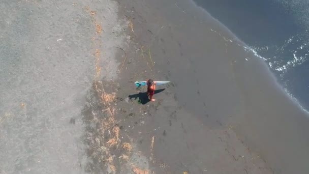 Surfeur Regardant Des Vagues Prise Vue Aérienne Shonan Japon — Video