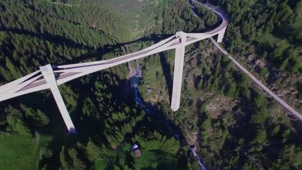 Ganterbridge Dans Simplon Dans Les Montagnes Suisse — Video
