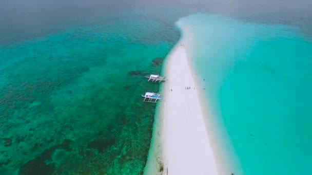 Песочница Острове Калангам Филиппинах — стоковое видео