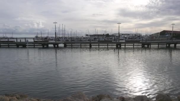 Hillarys Tekne Limanı Perth Batı Avustralya Demir Atmış Yelkenliler — Stok video