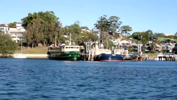 Balmain Ferry Attracchi Giorno — Video Stock