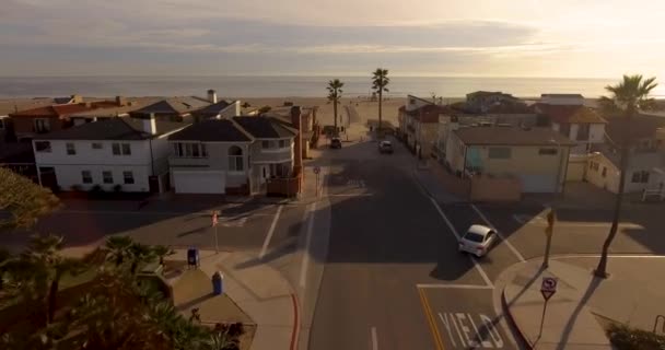 Voe Sobre Movimentada Rua Costeira Sul Califórnia Vista Praia Incluída — Vídeo de Stock