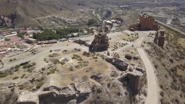 Encerclant Les Ruines Château Mauresque Dans Désert Taberna Almeria Espagne — Video