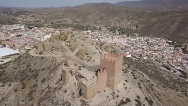 Circulando Torno Das Ruínas Que Resta Castelo Mouro Deserto Taberna — Vídeo de Stock