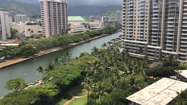 Tiden Förfaller Från Höghus Byggnad Waikiki — Stockvideo