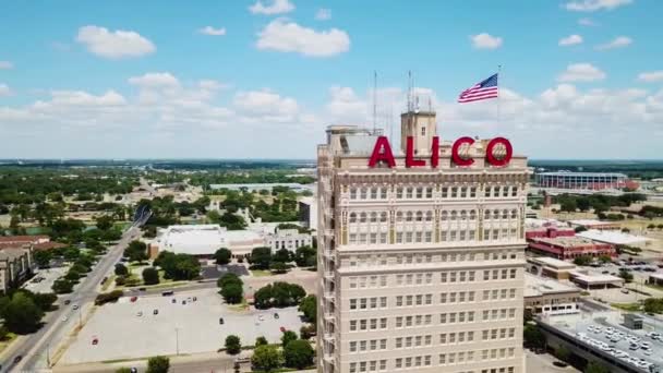 Drone Giratório Diurno Tiro Edifício Alico Waco Texas — Vídeo de Stock