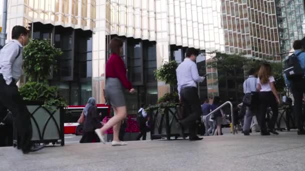 Commuters Andando Front Street Lado Union Station Manhã Nublada Toronto — Vídeo de Stock