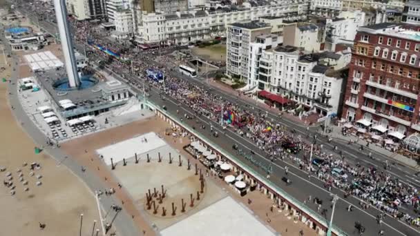 Imagens Aéreas Drones Brighton Pride Festival 2018 Desfile Beira Mar — Vídeo de Stock