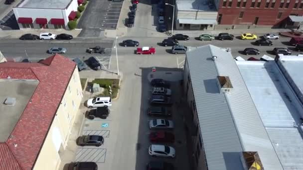 Drone Disparo Del Centro Con Una Inclinación Hacia Arriba — Vídeo de stock