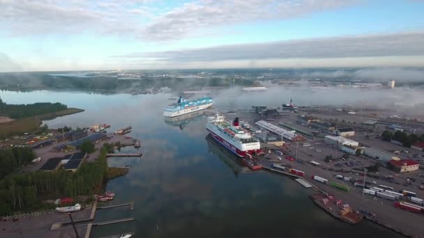 Stora Passagerarfartyg Åbo Hamn Skandinavien Finland — Stockvideo