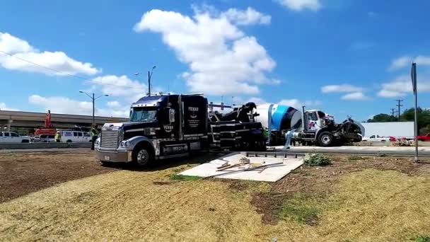 Camión Volteado Cruce Bandera 1604 Esta Mañana 2018 — Vídeos de Stock