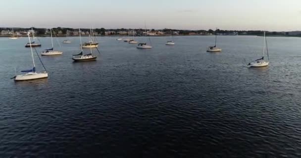 Barcos Filmagem Drone Voam Sobre Porto Chave Porto Aproximação Terra — Vídeo de Stock