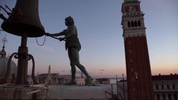 Tour Horloge Venise Italie Vue Depuis Toit Les Célèbres Statues — Video