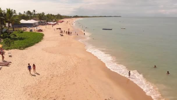 Κινηματογραφική Εναέρια Πτήση Πάνω Από Την Παραλία Στο Πόρτο Σεγκούρο — Αρχείο Βίντεο