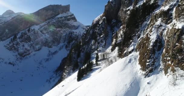 Aéreo Hermoso Paisaje Montaña Los Alpes Suizos Visto Por Dron — Vídeos de Stock