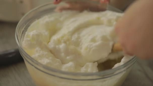 Składanie Białek Jaj Ciasta — Wideo stockowe