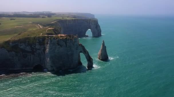 Κηφήνας Πλάνα Από Βράχια Elephant Cliff Του Etretat Γαλλία — Αρχείο Βίντεο