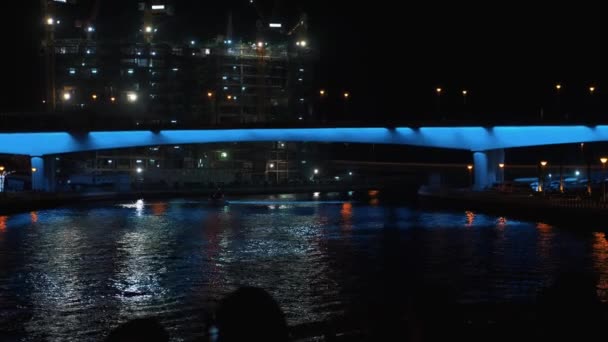 Night View Beautifully Lit Blue Bridge Dubai — Stock Video