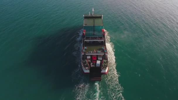 Nad Trajektem Plujícím Moři Trajektová Loď Přepravuje Cestující Dopravu Podél — Stock video