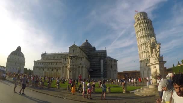 Touristen Der Nähe Von Pisa Abend — Stockvideo