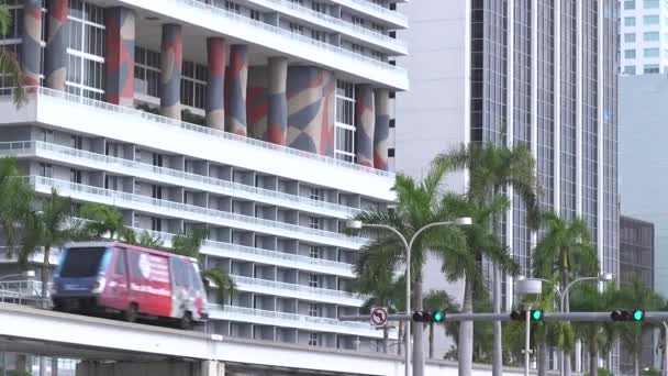 迈阿密都会区交通要道宽射门 — 图库视频影像