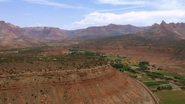 Szybki Panoramiczny Pan Pobliżu Zion National Park Utah Jako Nagranie — Wideo stockowe