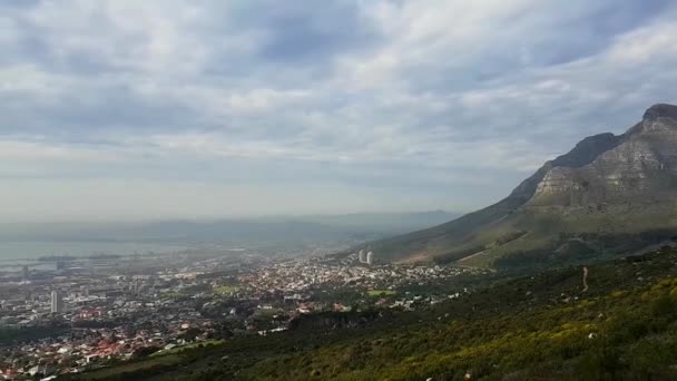 Udsigt Cape Town Fra Taffelbjerget Sydafrika Overskyet Dag – Stock-video