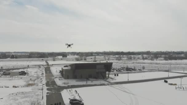 Drone Commercial Filmant Sur Une Zone Industrielle Dans Campagne Colorado — Video