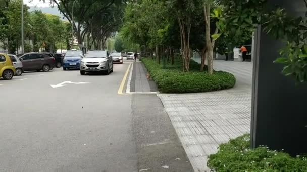 Auto Guidare Lungo Una Strada Trafficata Una Giornata Ventosa Kuala — Video Stock