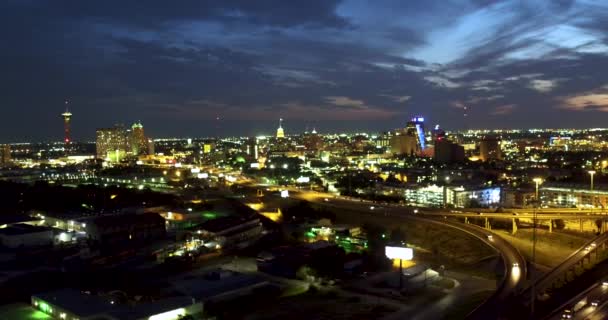 Νυχτερινή Εναέρια Άποψη Του Κέντρου Του Σαν Αντόνιο Τέξας — Αρχείο Βίντεο