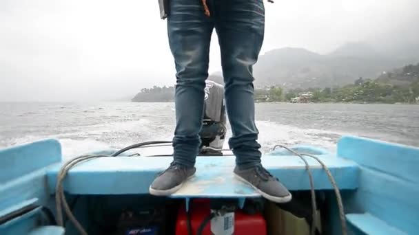 Zapatos Piloto Barco Lago Atitlan — Vídeos de Stock