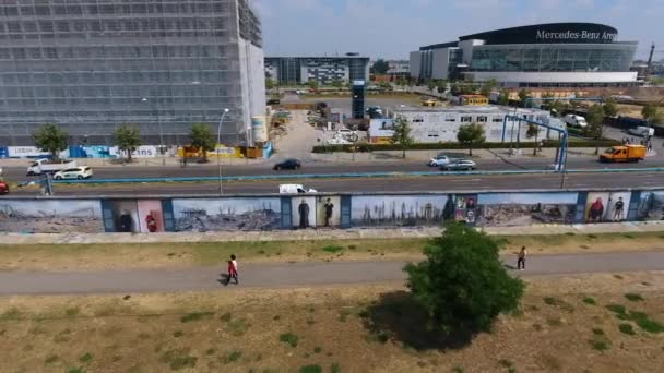 Blick Auf Die Drohne Berliner Mauer — Stockvideo