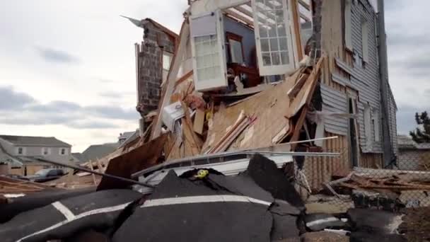 ハリケーン サンディの後 ジャージー海岸沿いのビーチタウンは荒廃している 大規模な破壊はあらゆる方向に見られます — ストック動画