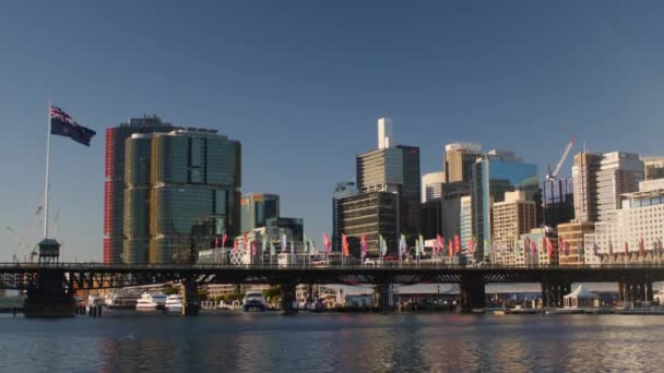 Blick Auf Die Darling Harbour Bridge — Stockvideo