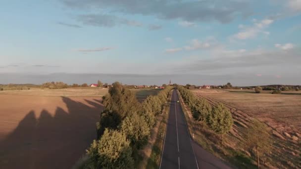 Aerial Shot Pequeño Pueblo Alemán Atardecer Disparo Aire Dji Mavic — Vídeos de Stock