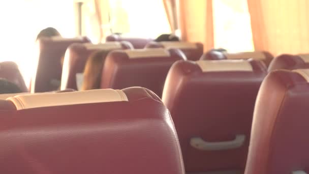 バス旅行中の椅子の列 — ストック動画