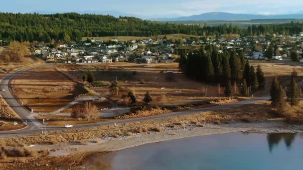 Arial Lake Tekapo Longo Estrada Julho 2018 — Vídeo de Stock