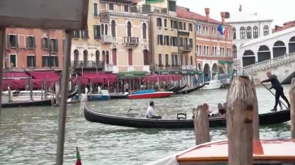 Gondola Στο Venezia Ιταλία Πλάνα Ημέρας — Αρχείο Βίντεο
