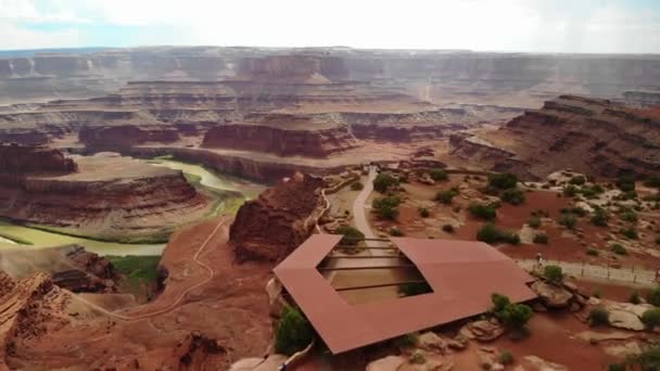 Scatto Aereo Sul Punto Panoramico Del Parco Statale Deadhorse Canyonlands — Video Stock