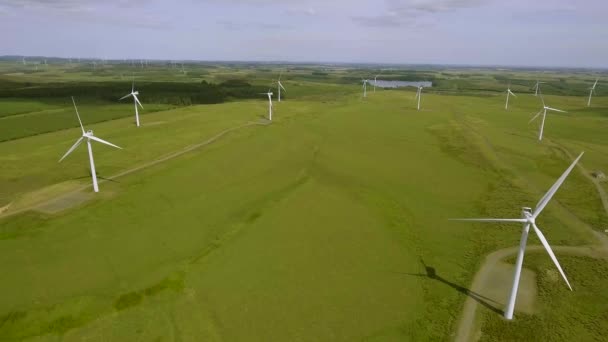 Campagne Anglaise Wind Turbines Windmills — Video