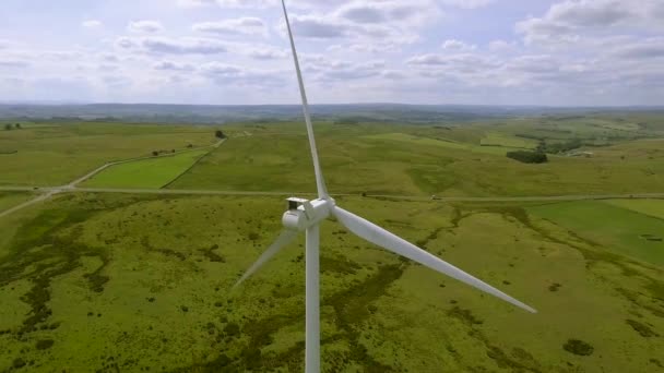 English Countryside Wind Turbines Windmills — стокове відео