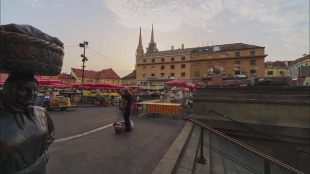 Záhřeb Chorvatsko Srpna 2017 Dolacký Trh Časného Rána Spousta Lidí — Stock video